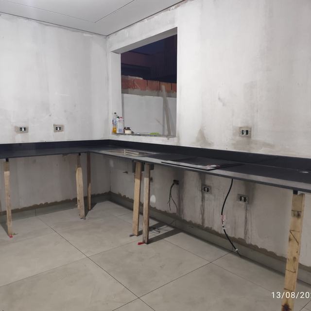 Bancada em L instalada